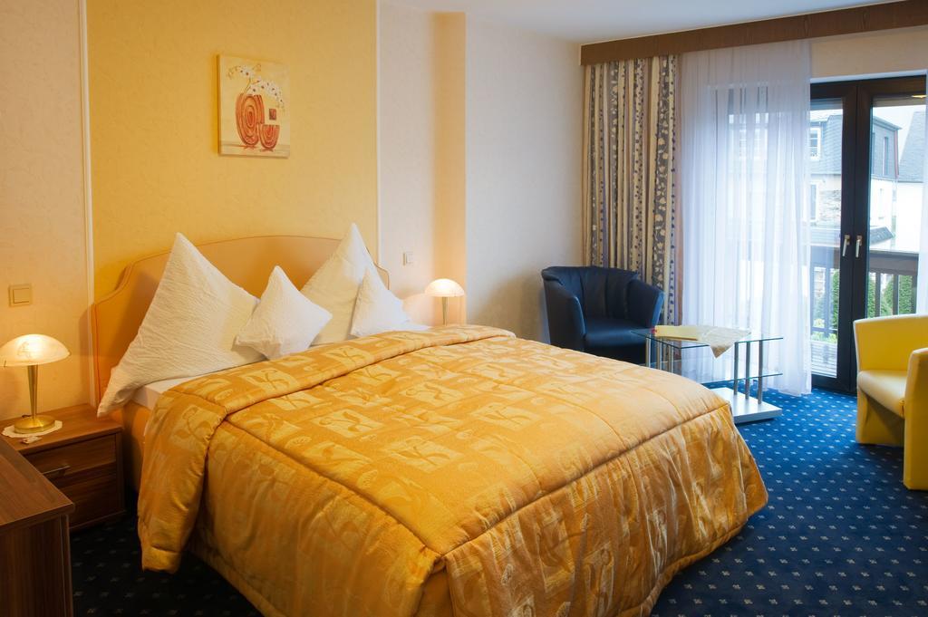 Wein & Gaestehaus Hermeshof Trittenheim Ngoại thất bức ảnh