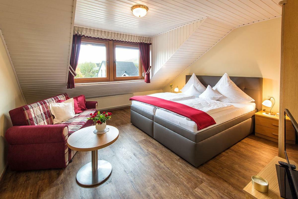 Wein & Gaestehaus Hermeshof Trittenheim Ngoại thất bức ảnh